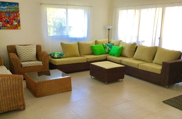 Paraíso privado frente al mar, gran casa de 5 pisos, 5 baños, 5 pisos