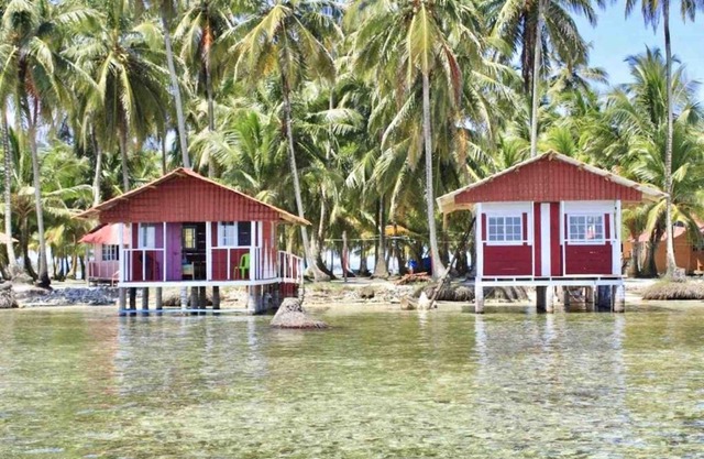 Private Over-Water Cabin on paradise San Blas island