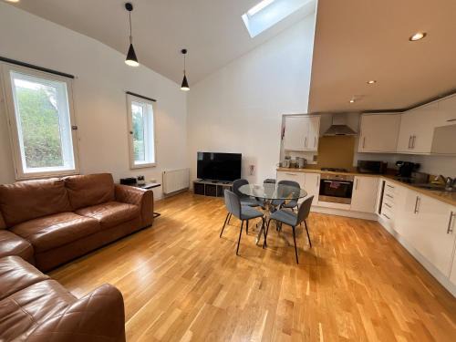 Private Parking 2 Bed 2 bath