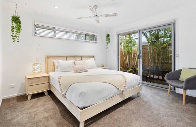 Private & Peaceful Kawana Island Home