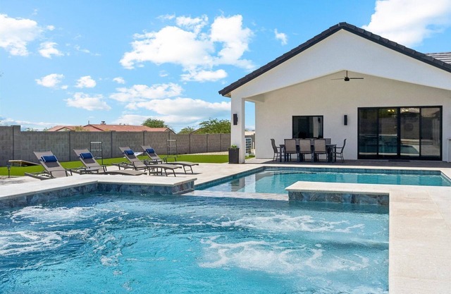 Summer Pool Days – Lowest Rates of Year