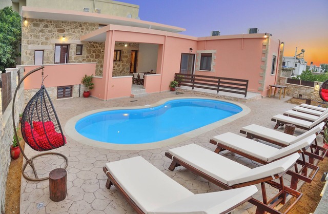 Piscina privada ★ 10 + duerme ★ 5 minutos a la playa de Falasarna