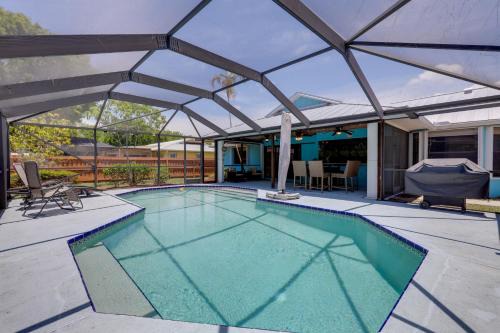 Private Pool and Yard Family Home in Port St Lucie