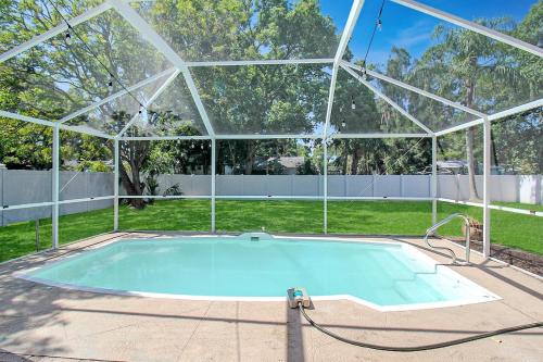 Private pool home near Anna Maria Island - Coastal Oasis