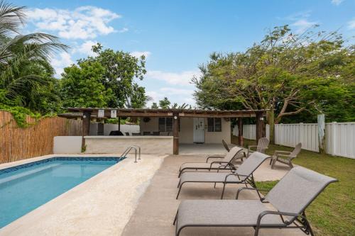 Private Pool Near The Beach Pet Friendly