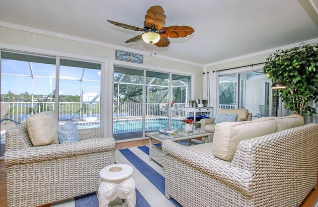 Private Pool, Sanibel Island, A Kittiwake's Retreat