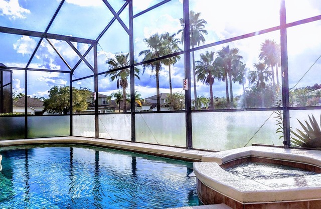 Private Pool & Spa Only 8 mi to Disney! Gated Community Book 7+ Nights & Save!