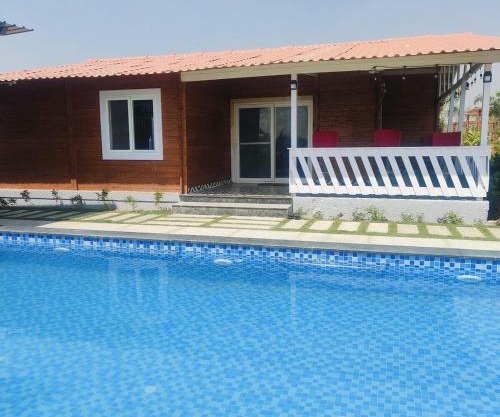 Private pool with 3 bhk farm house Kuku farm stay # Moinabad