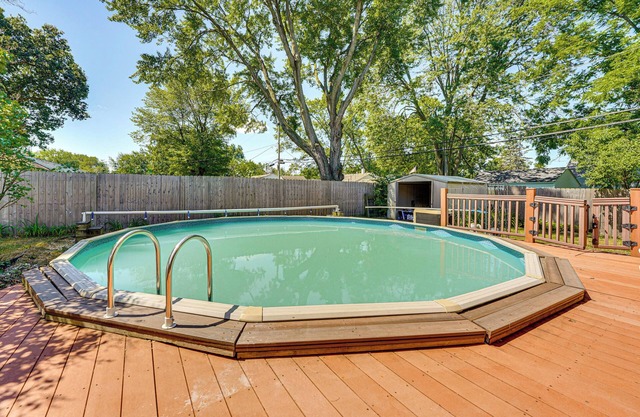 Private Pool & Yard: Pet-Friendly Home in Toledo