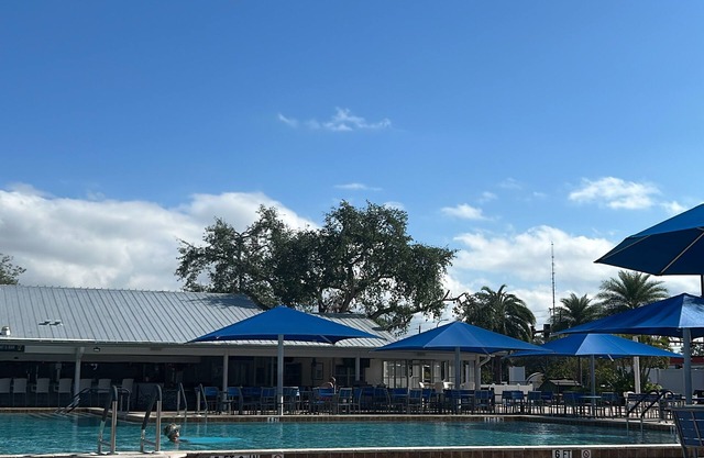 Private Rental Sun Outdoor Sarasota FloridanApproximately 15 minutes to the Gulf