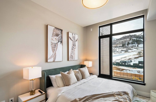 Private Residence located in Grand Hyatt Deer Valley East Village 2bed Book NOW