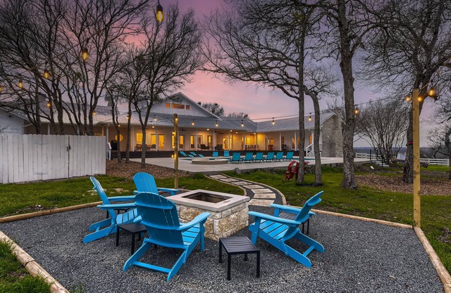 Pool | Sleeps 20+ | 80+ Acres | 5000+ SF | Billards