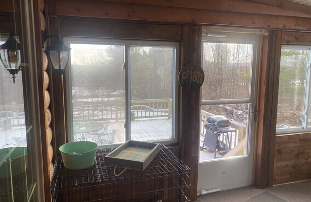 Private retreat with pond near Keuka Lake. Winery, Breweries and Pet-Friendly!