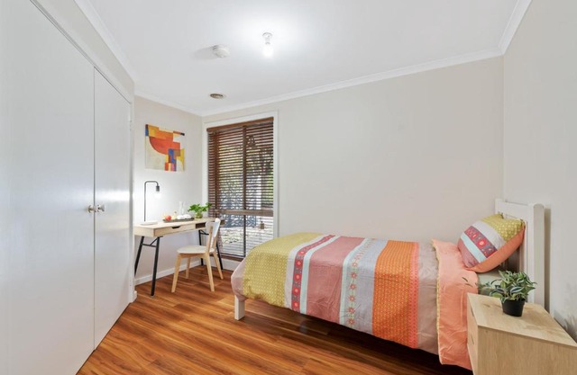 PRIVATE ROOM 1 and PRIVATE ROOM 3 beside Monash University in Clayton
