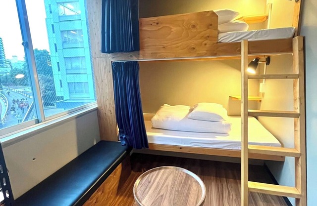 Private room for 2 single bunk bed / Minato-ku Tokyo