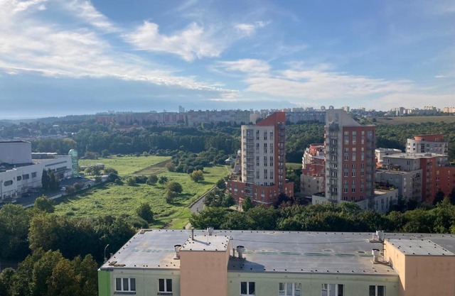 Private room in a shared park-side apartment with a great connection to the city center