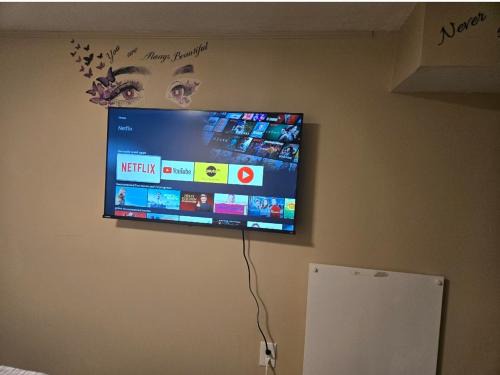 Private room with TVnetflix and free parking