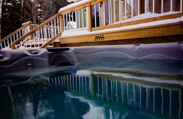 ❤️Private Sandy Beach Waterfront Cottage w/ Hottub❤️