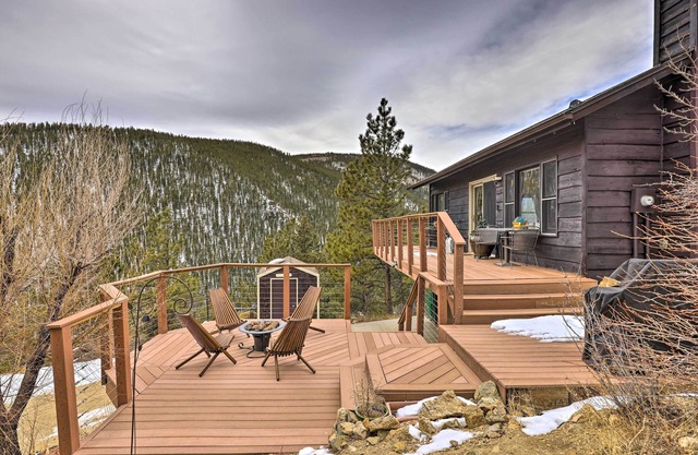 Private Sauna & Mtn Views: Idaho Springs Gem
