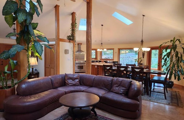 Private, Secluded Cowichan Riverfront Home