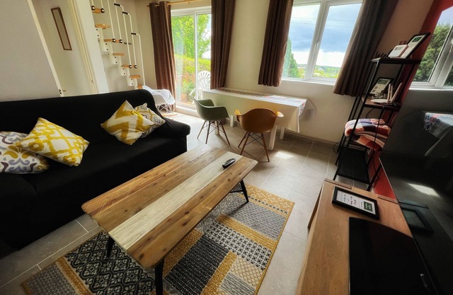 Private small house in Cork countryside [Springfiled]