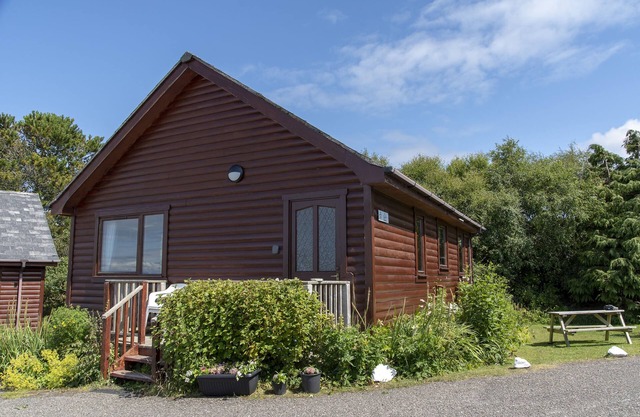 Private Star Wars themed lodge with lovely views
