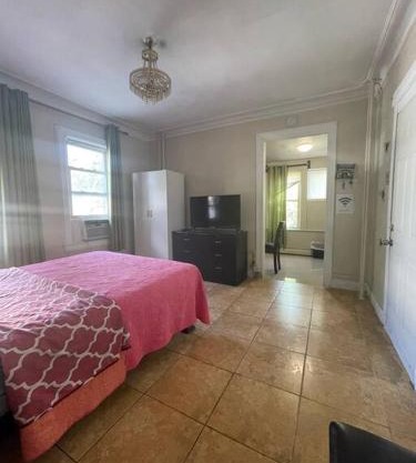 *PRIVATE* Studio 5 minutes from LGA/US Open