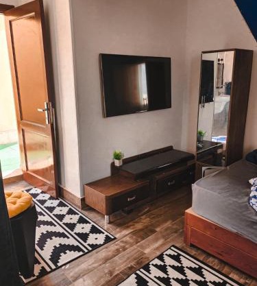 Private Studio, AC, kitchen, TV, Wi-Fi