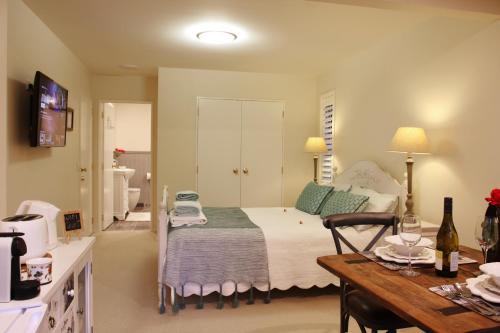 Private studio on Judi's Vineyard