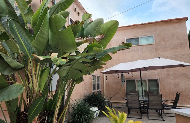 Private Studio w/ Full Bath, Glendale GEM