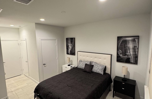 Private Suite Downtown Houston - Great Host