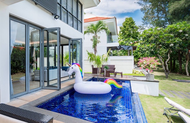 Private Swimming Pool 3-Bedroom Villas