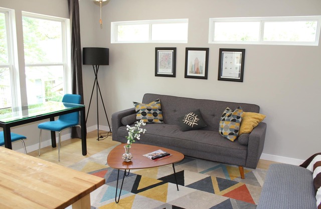 Loft privado en la copa de los árboles, a pie de UT, a minutos del centro