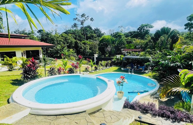 La Fortuna! Private Villas Minutes from La Fortuna w/ Private Pool Large Groups
