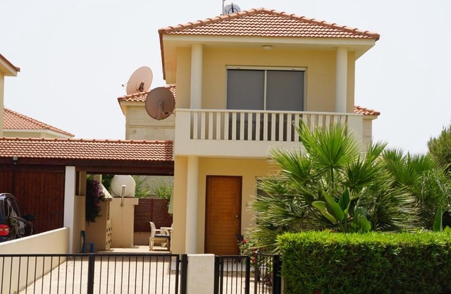 Private Villa in Sunset Gardens