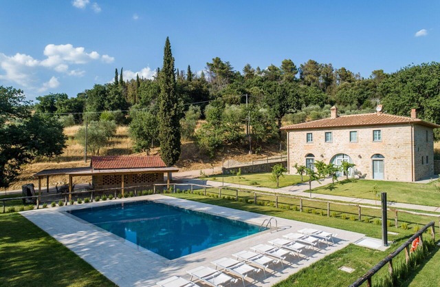 Maravillosa casa de vacaciones privada con WIFI, A/C, piscina privada, TV, patio, cerca de Cortona