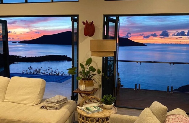 Private villa w/ amazing views