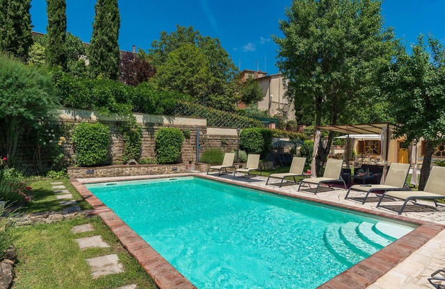 Casa de vacaciones privada con WIFI, A/C, piscina privada, TV, veranda, cerca de Arezzo