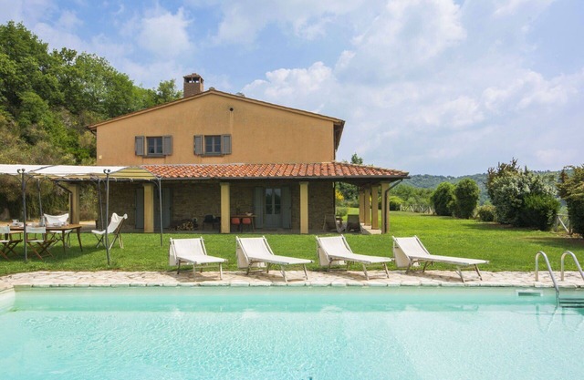 Maravillosa casa de vacaciones privada con WIFI, piscina privada, TV, balcón, cerca de Arezzo