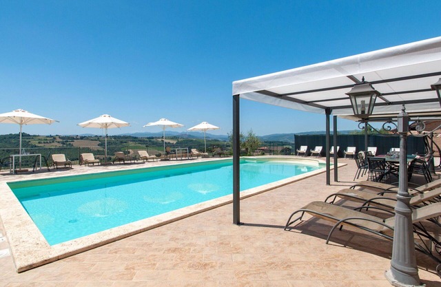 Casa de vacaciones privada con WIFI, A/C, piscina privada, TV, patio, vista panorámica