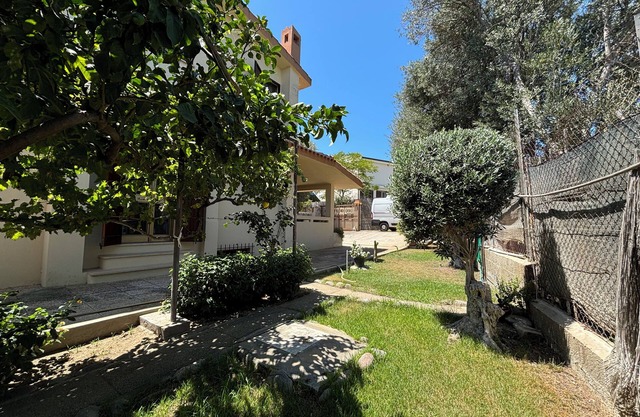 Villa privada con jardín para dos familias !!100m de la playa de solanas!