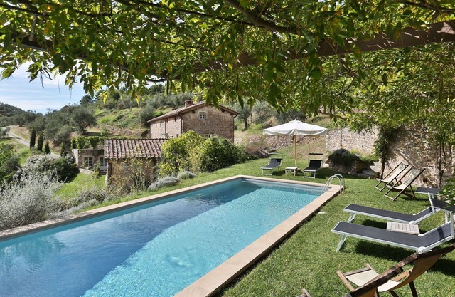 Maravillosa casa de vacaciones privada con A/C, piscina privada, WIFI, TV, terraza, cerca de Lucca