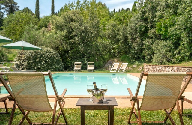 Casa de vacaciones privada con WIFI, piscina privada, TV, terraza, vista panorámica, cerca de Lucca