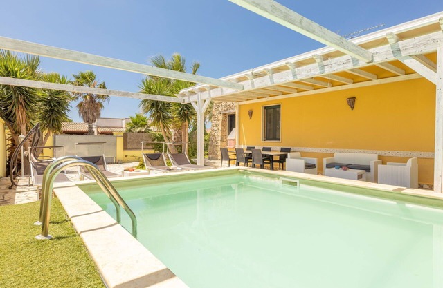 Casa de vacaciones privada con piscina privada, A/C, WIFI, TV, vista panorámica, cerca de Gallipoli