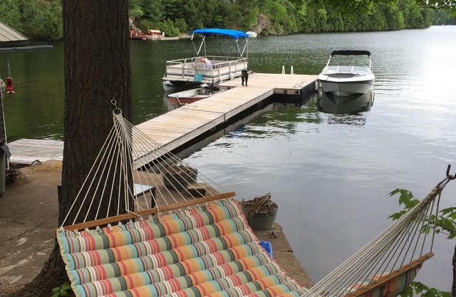 Waterfront Cottage privado en Little Hawk Lake. 3 + 1 habitación, solo acceso al agua.