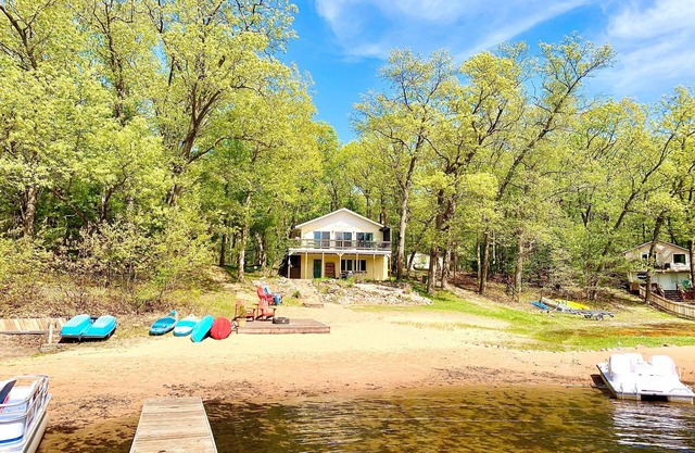 Private Waterfront - Basford & Big Star Lake