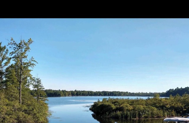 Private Waterfront, Pontoon Rental Available, Pet Friendly- Hot Tub