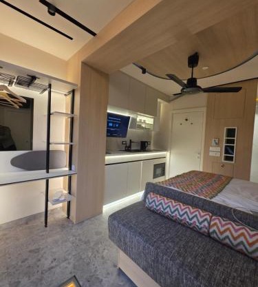 Promenade central studio