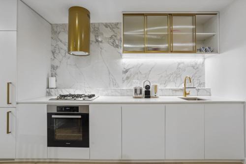 Promenade - Prime Box Hill CBD Modern Luxury