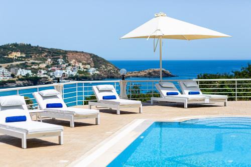Promitheas Villa, with Pool & Heated Spa Whirlpool, By ThinkVilla